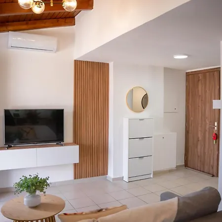 Michalis With Outdoor Jacuzzi Apartment Rethymno (Crete)