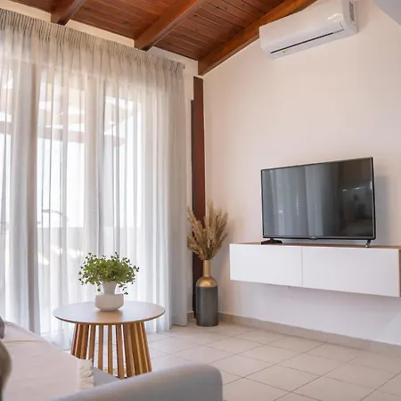 Michalis With Outdoor Jacuzzi Apartment Rethymno (Crete)