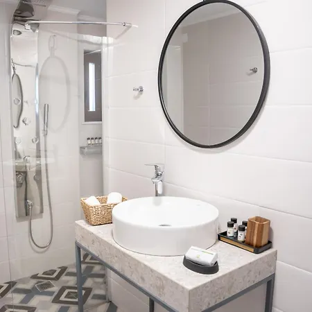 Michalis With Outdoor Jacuzzi Apartment