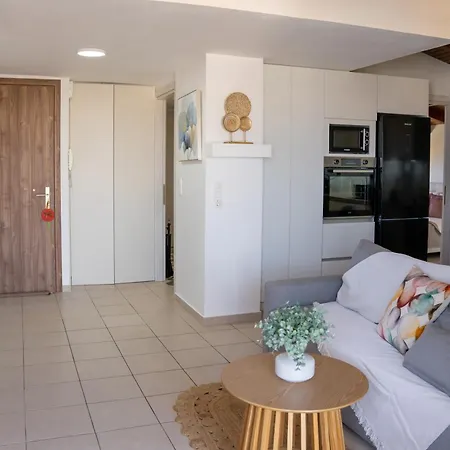 Michalis With Outdoor Jacuzzi Apartament