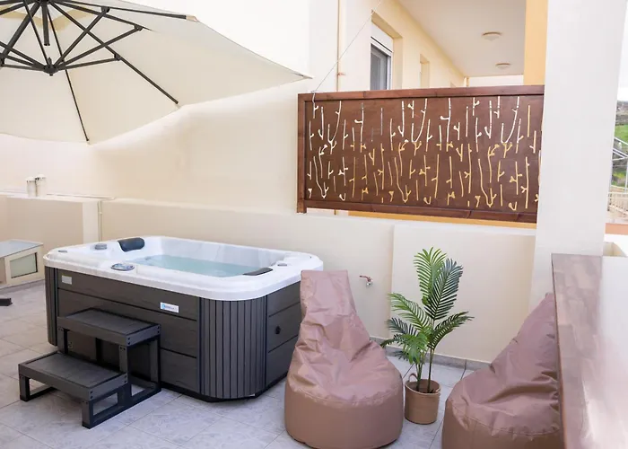 Michalis With Outdoor Jacuzzi Apartament Retimno